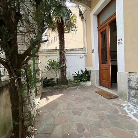 Appartement 45°-13° Nord Est à Trieste Extérieur photo